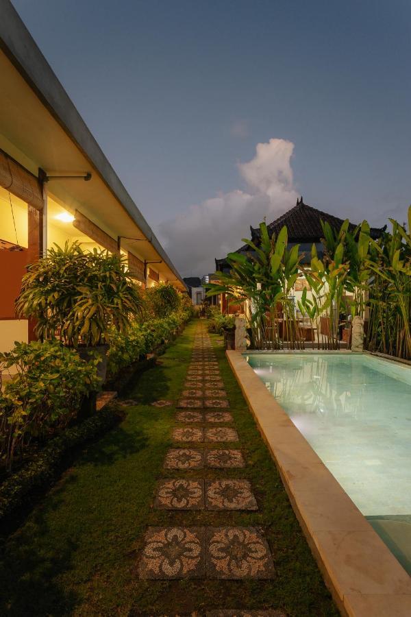 Bubu Canggu Guesthouse Exterior photo